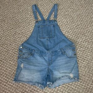 ISABEL MATERNITY OVERALL SHORTS - SIZE 10